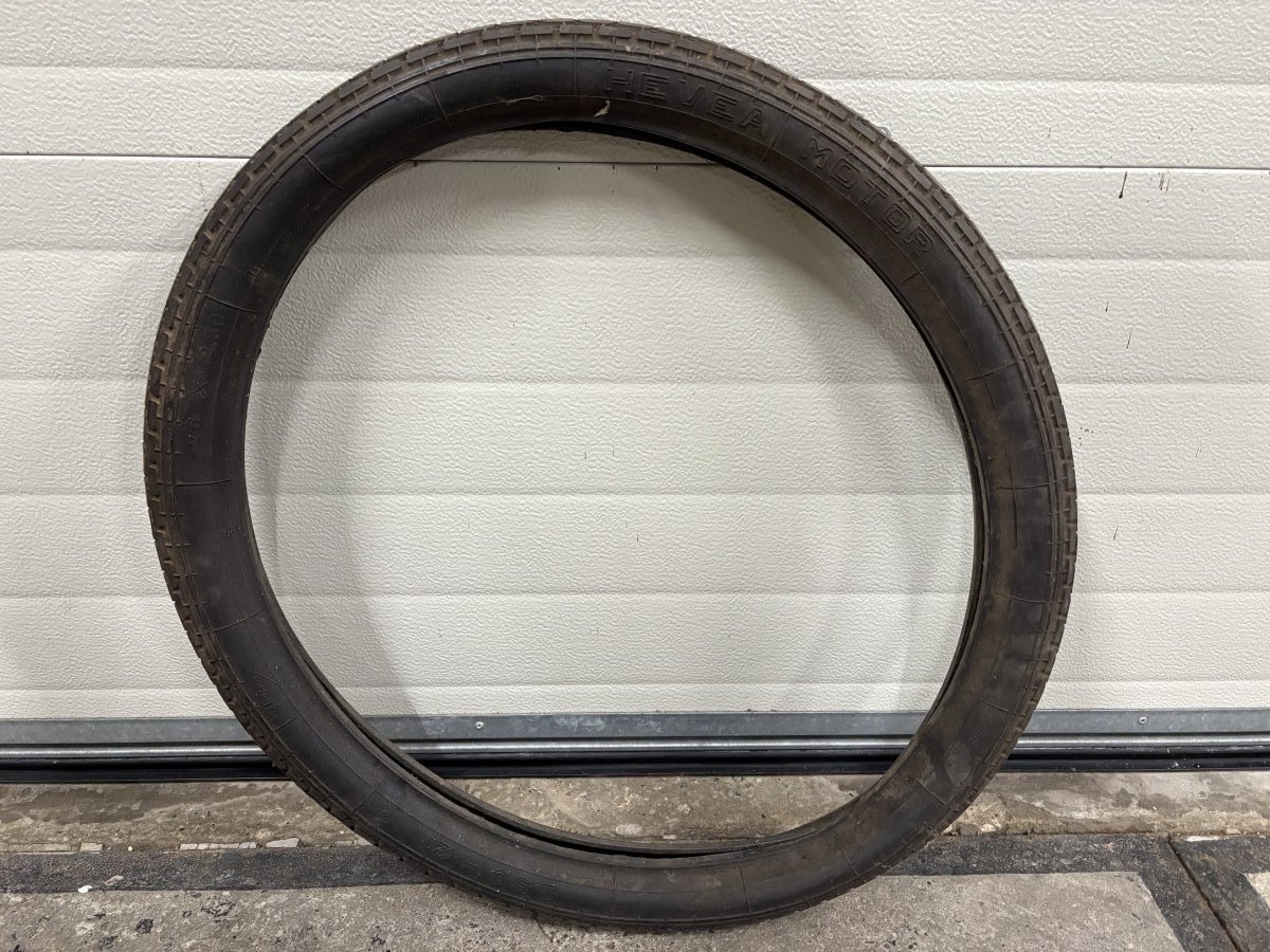 Hevea buitenband 2.50 - 19 nos.