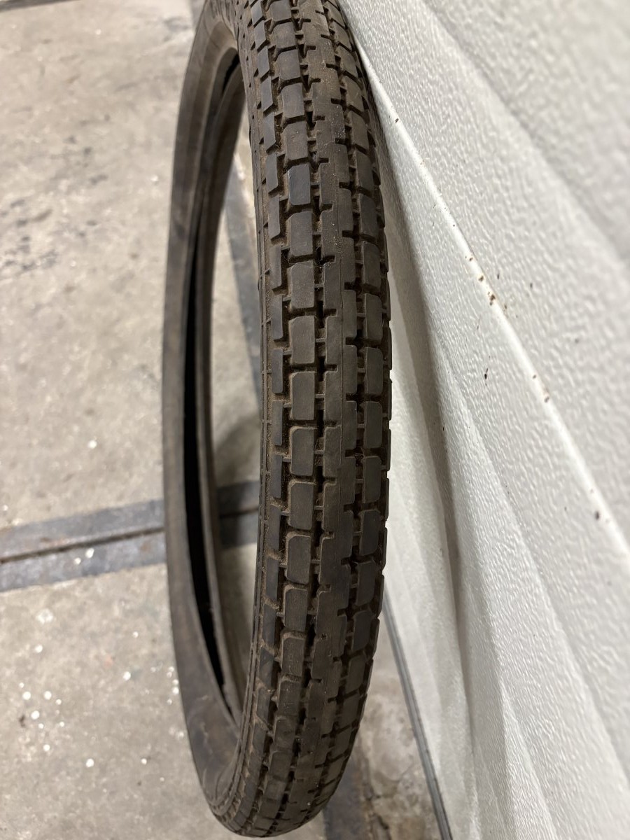 Hevea buitenband 2.50 - 19 nos.