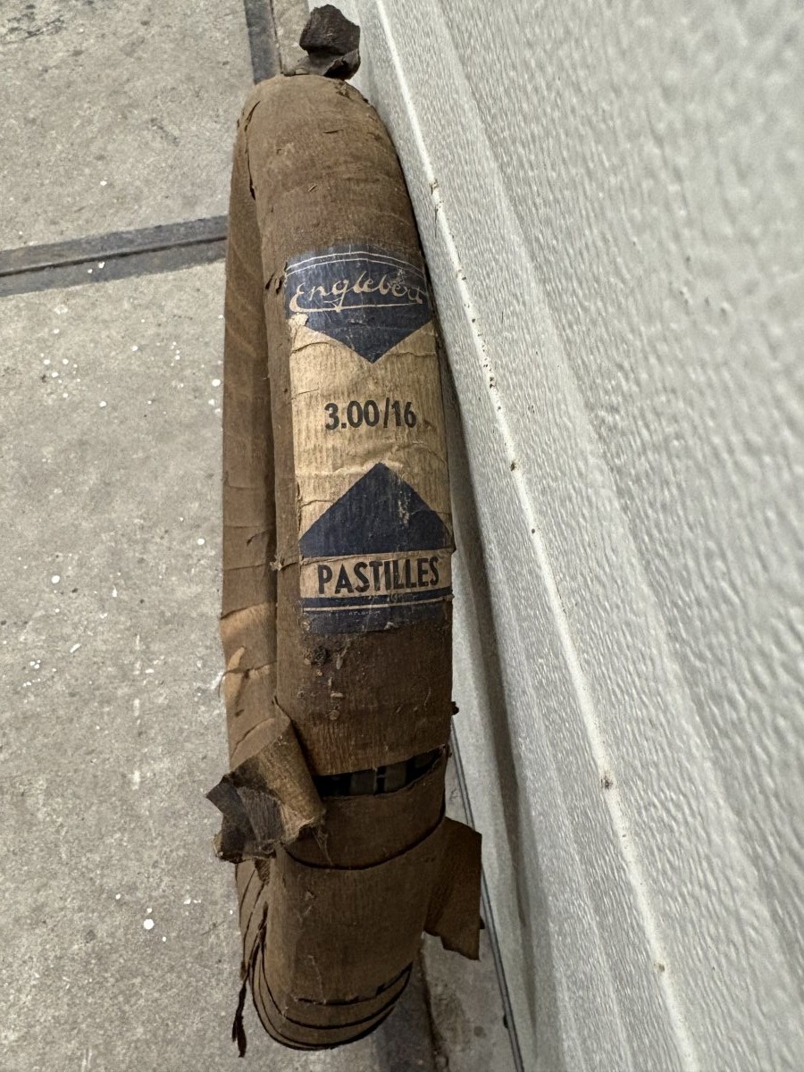 Englebert buitenband 300 - 16