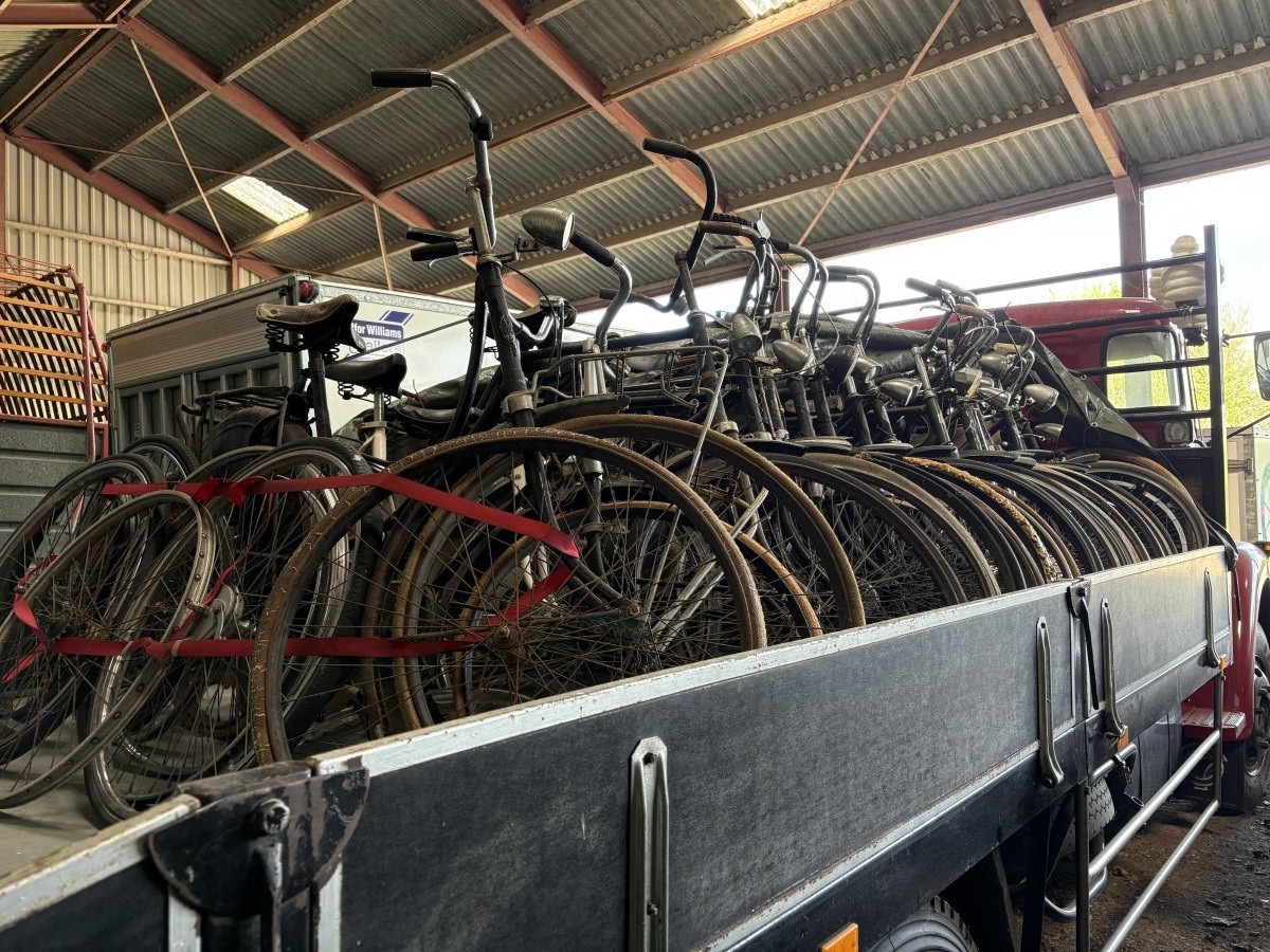 Uniek ! Partij oldtimer fietsen